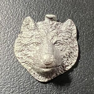 Vintage Sisk Wolf Pendant Pewter Dog Charm‎ 39 Flaw